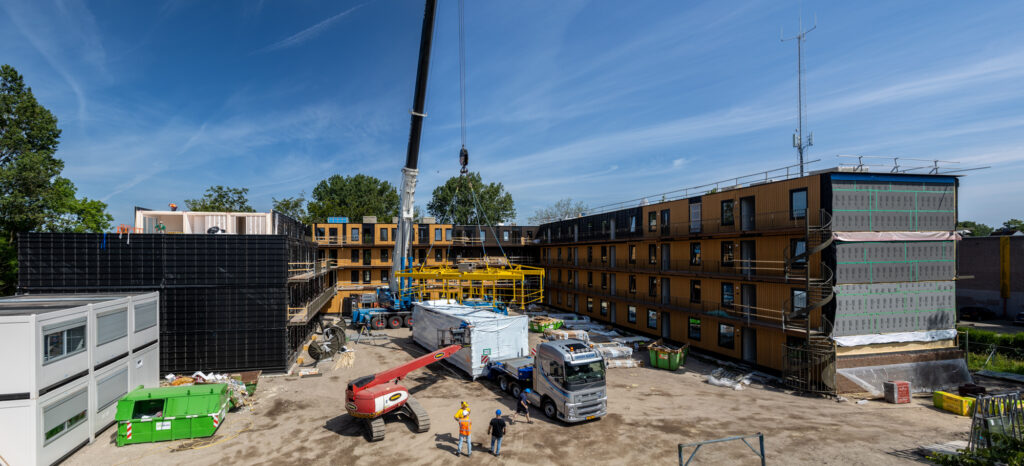 Lees meer over het artikel Modulaire bouw M’DAM | Timelapse
